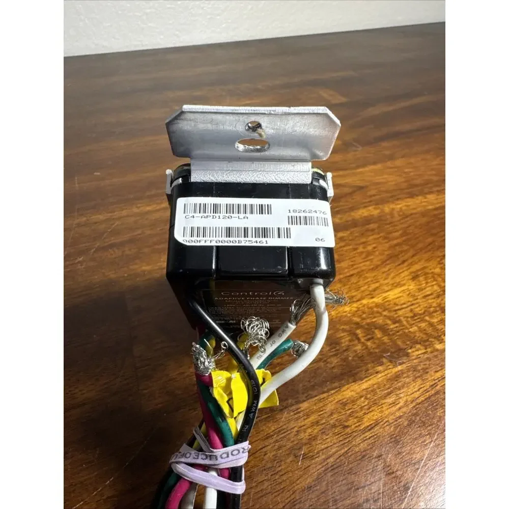 Control 4 Control4 C4-APD120 Adaptive Phase Dimmer - Picture 2 of 3